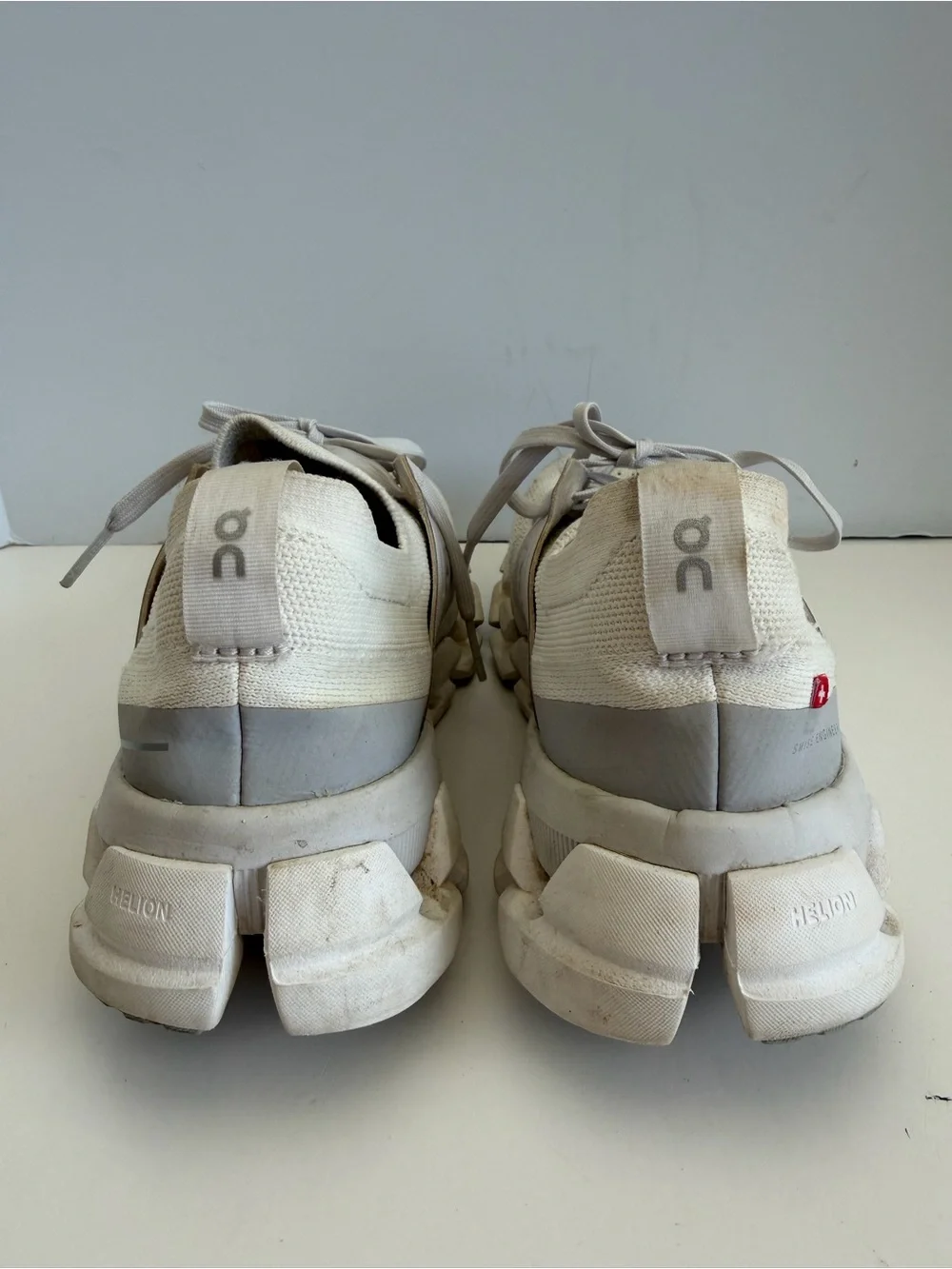 On Cloud Cloudswift White Running Shoes Women’s Size 6.5 EU 37.5 Sneakers